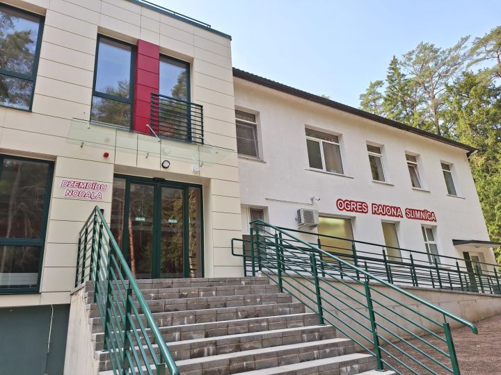 Medicīnas studentiem iespēja pieteikties apmaksātām rezidentūras vietām Ogres slimnīcā