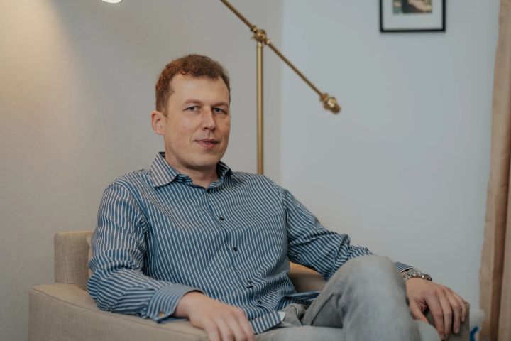 Pusaudžu psihoterapeits: Skolu nevajag padarīt par soda izciešanas vietu