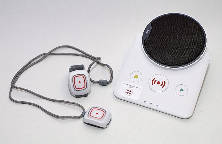 Drošības poga vientuļajiem senioriem