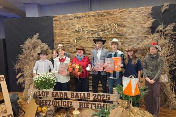 Attēls rakstam: Ivetai Holcmanei balva par mūža ieguldījumu