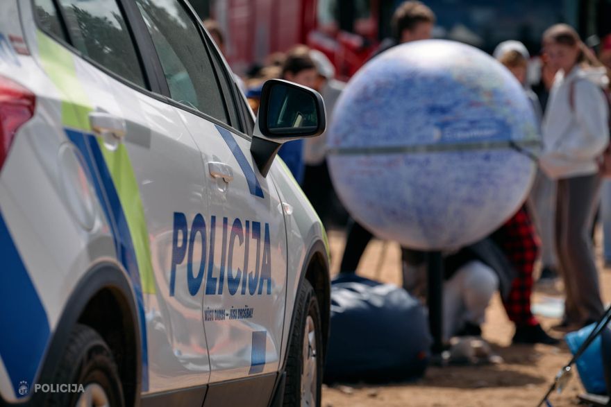 Ko Valsts policija darīja un piedzīvoja skolēnu “Čē Čē Čempionātā 2026” Ogrē?