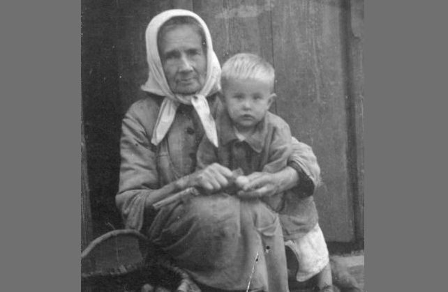 Izstādes "Sievietes karā pēc kara" atklāšana