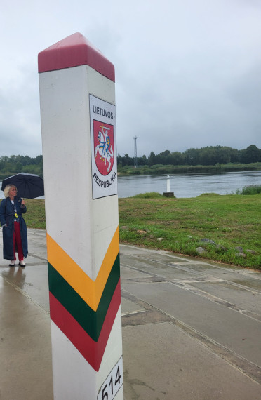 Pierobežas politiskā piešprice