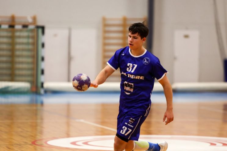 Attēls rakstam: “HK Ogre” savā laukumā pieveic Ulbrokas handbolistus