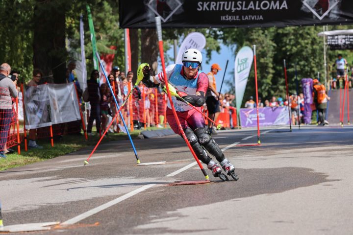 Mēneša izskaņā Ikšķilē notiks pasaules kausa posms skrituļslalomā