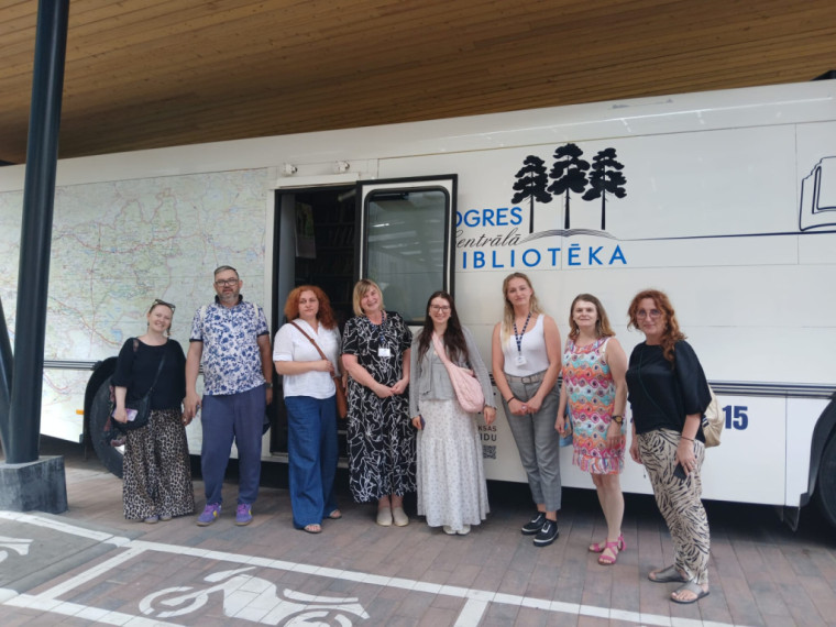 FOTO: Projekts Erasmus+ vieno bibliotēkas: Ogres Centrālajā bibliotēkā viesojas Ļubļinas publiskās bibliotēkas pārstāvji