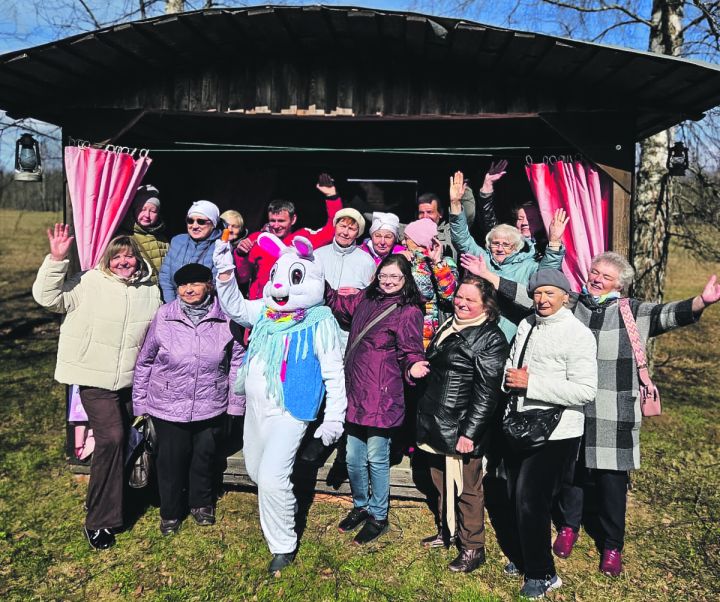 Ogres Invalīdu biedrības pārsteigumi Birzgalē