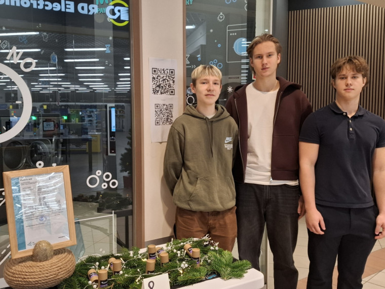 FOTO: "Cits bazārs Ogrē". Noskaidroti labākie skolēnu mācību uzņēmumi, starp labākajiem arī jaunieši no Ogres