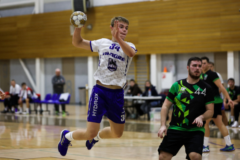Ogres handbolistiem vēl viena uzvara