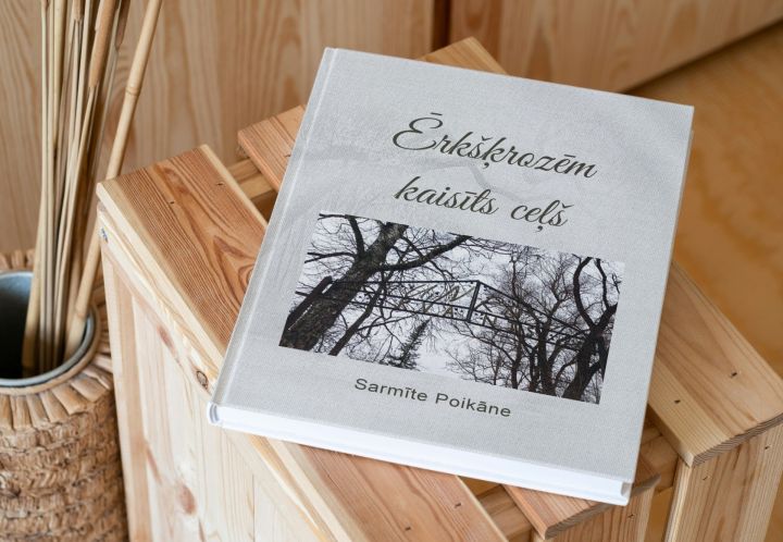 Tikšanās ar grāmatas "Ērkšķrozēm kaisīts ceļš” autori un galveno varoni