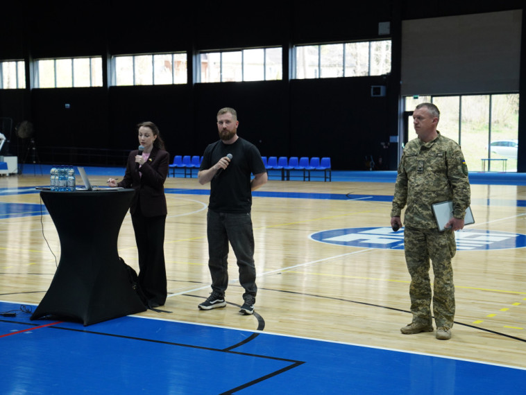 FOTO: Droni kā nākotnes aizsardzības un ekonomikas balsts - forumā Ogrē pulcējās uzņēmēji, eksperti un interesenti