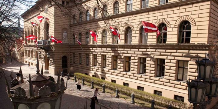 Saeimas saruniņas: deputātu izteicieni Saeimas sēdēs