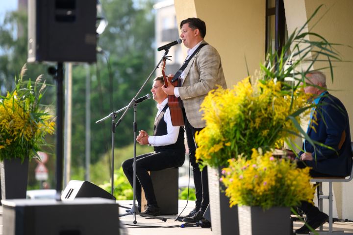 Svētku balle ar brāļiem Puncuļiem