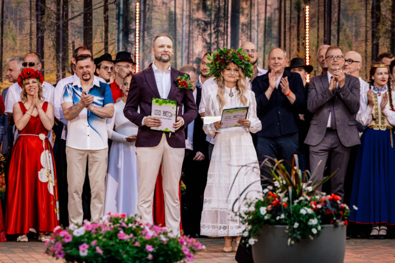 FOTO: Raidījuma “Latvijas Sirdsdziesma” finālā uzvar Dainis Skutelis un Andris Baltacis ar dziesmu “Latgalietis ir”
