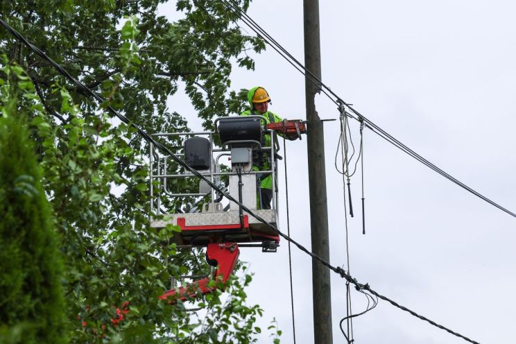 Attēls rakstam: Daļa Ogres novada vēl joprojām ir bez elektrības