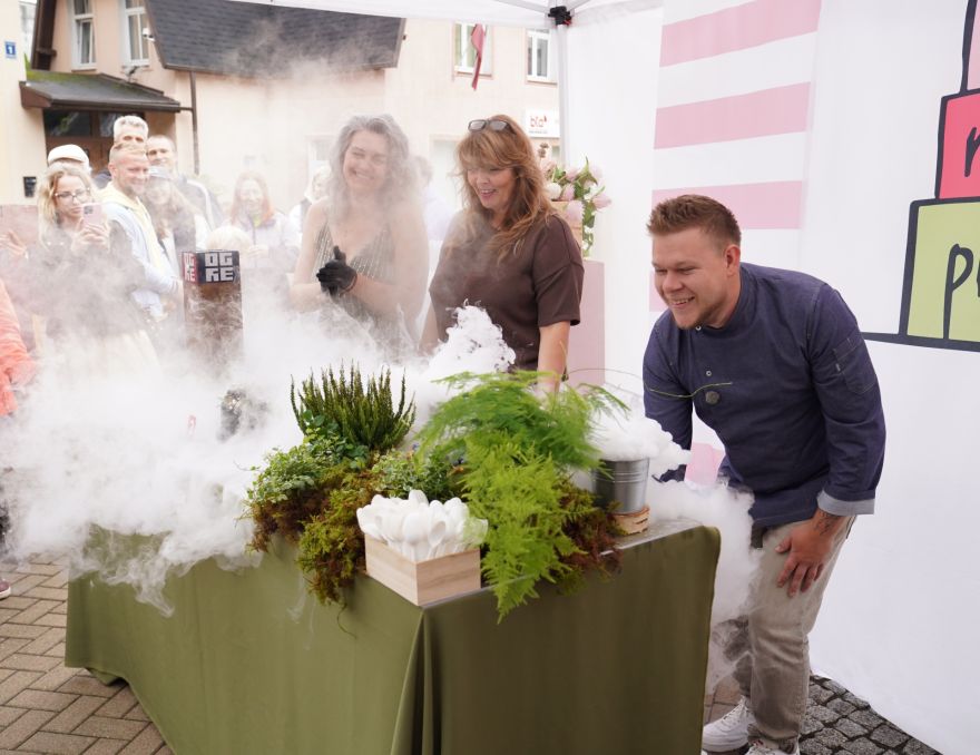 FOTO: Lietus un vējš neaptur Ogres svētkus