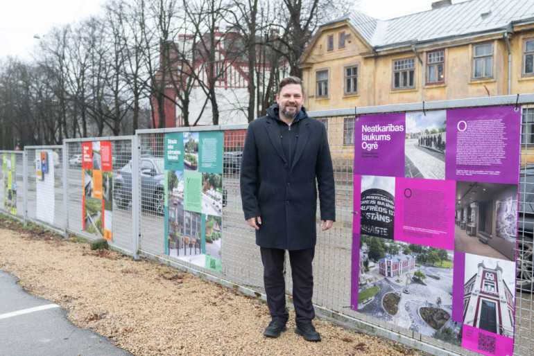 FOTO: Ogres novads pārstāvēts lielformāta arhitektūras izstādē Āgenskalnā