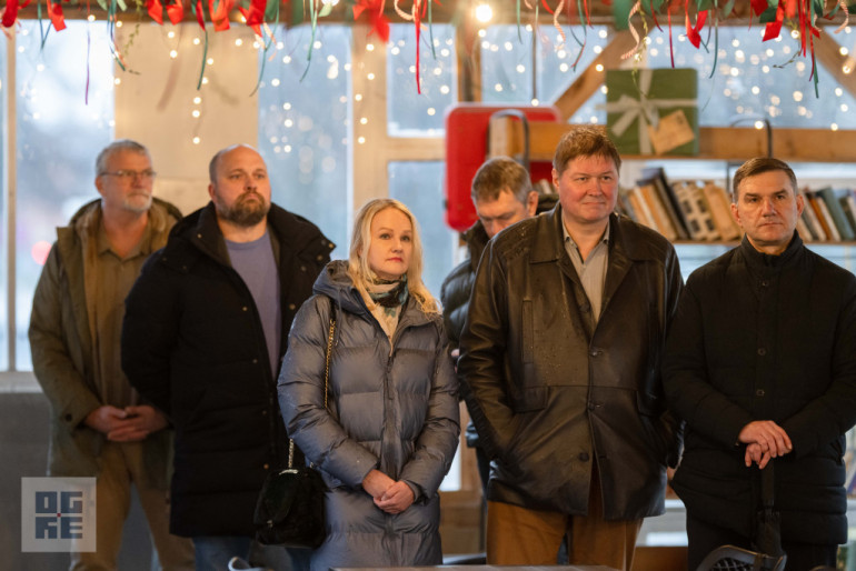 FOTO: Ogres novads pārstāvēts lielformāta arhitektūras izstādē Āgenskalnā