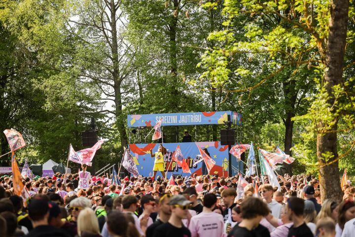 Sākas festivāls "Čē Čē Čempionāts"; daļa Ogres Zilo kalnu teritorijas atpūtniekiem nebūs atvērta
