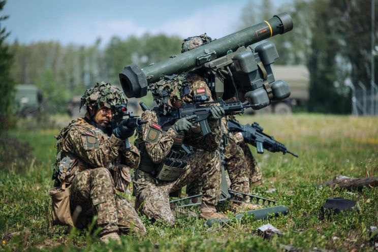 Attēls rakstam: Sprūds: "Zapad" laikā Latvijā būtiski incidenti nav konstatēti, taču aizsardzības resors saglabā modrību