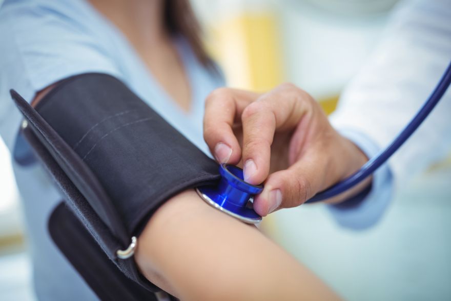 Veselības pietura Ikšķiles estrādē - iespēja bez maksas pārbaudīt veselību un konsultēties ar farmaceitu