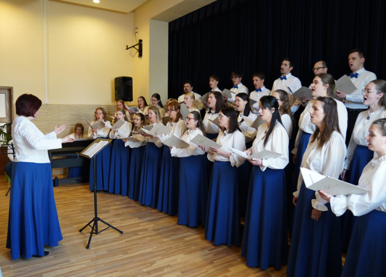 FOTO: Ķeguma Tautas nams svin 75 – kopienas saknes