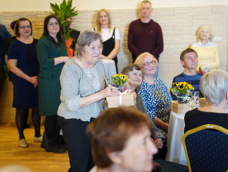 FOTO: Ķeguma Tautas nams svin 75 – kopienas saknes