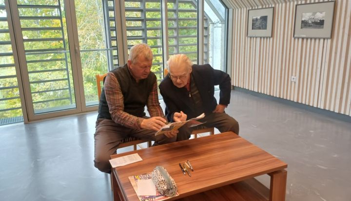 Foto: Taurupes skolēnu pašpārvaldes labais darbs – pēcpusdiena ar senioriem