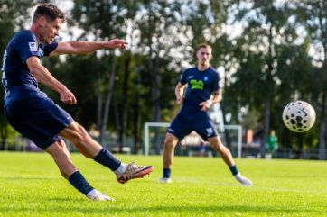 Attēls rakstam: “Ogre United” iesit divus skaistus vārtus, bet “FK Liepāja” izglābjas ar vēlu pendeli