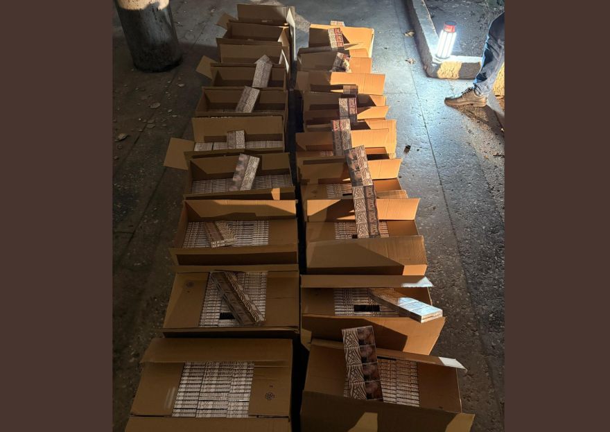 Ogrē aizturēts vīrietis ar iespaidīgu nelegālo cigarešu krājumu