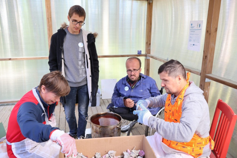 Pārrobežu projekta “TRUST2INTEGRATE” ietvaros cilvēki ar īpašām vajadzībām no Ogres apciemo Haapsalu Igaunijā