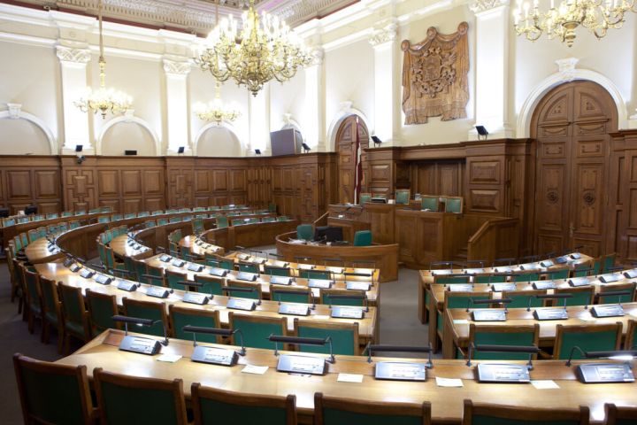 Saeimas saruniņas. Deputātu zelta izteicieni Saeimas sēdēs