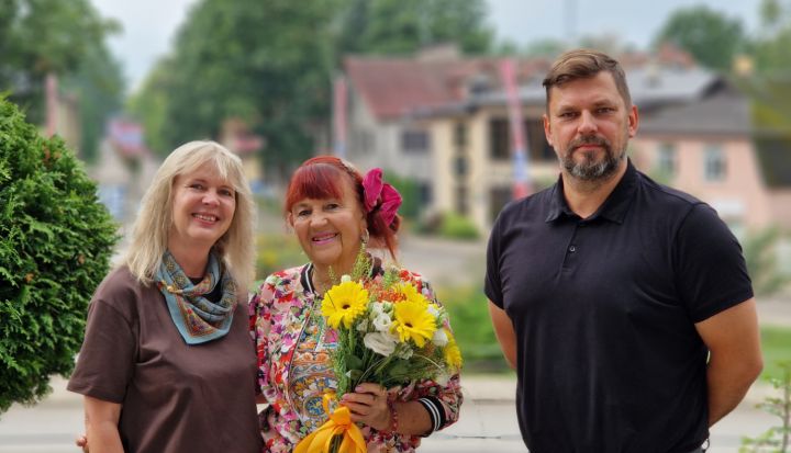 Ogres novada pašvaldība godina ikšķilieti Nadeždu Visocku 106. jubilejā