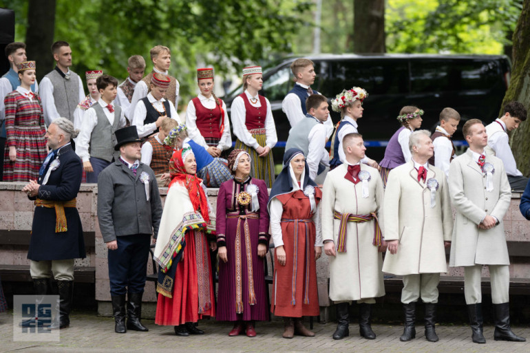 Foto: Godināšana un novadu satikšanās Viesturdārzā