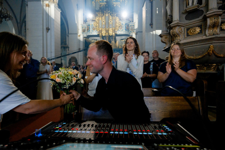 Foto, video: Ar stāvovācijām aizvadīts «Garīgs koncerts» Doma baznīcā