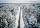 Attēls rakstam: Daudzviet Latvijā apledojums, arī sniegs apgrūtina braukšanu