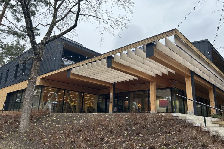 Attēls rakstam: Ogres Centrālās bibliotēkas Kafijas namiņā apskatāma izstāde “Ilūzijas domu gaismā”