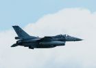 Attēls rakstam: Lielvārdes militārajā bāzē nolaižas Turcijas iznīcinātāji  "F-16", kas uzrauga Baltijas gaisa telpu