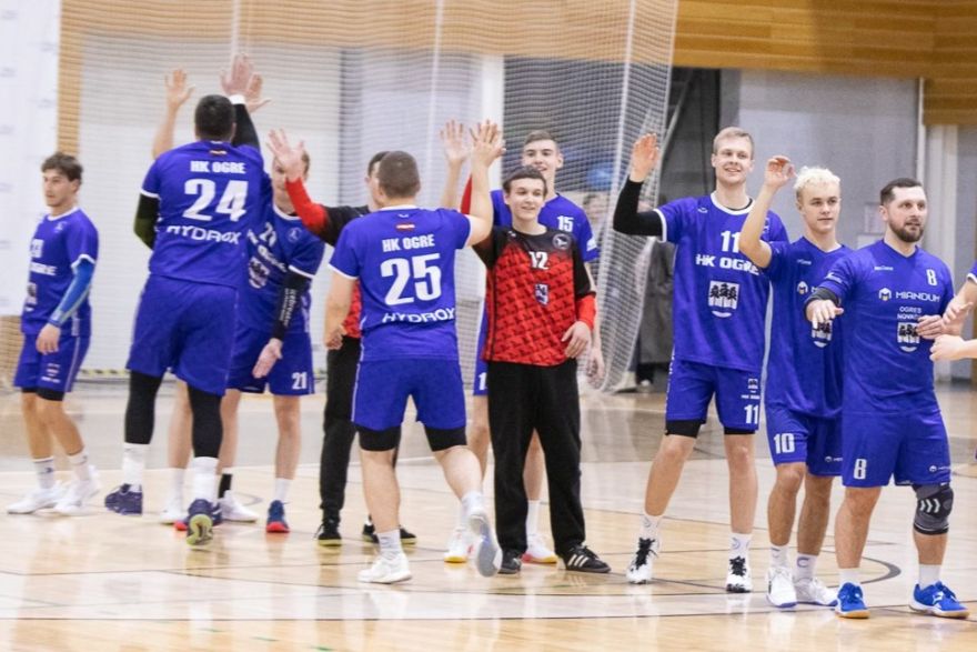 Ogres handbolisti tikai pašā cīņas galotnē piekāpjas “HK S&A”