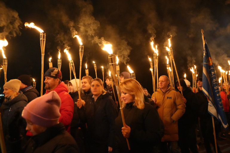 FOTO: Ogre svin Lāčplēša dienu