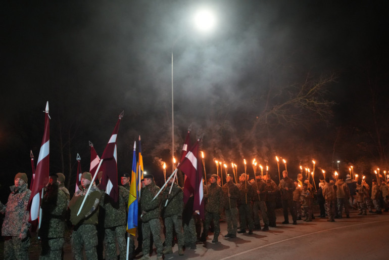 FOTO: Ogre svin Lāčplēša dienu