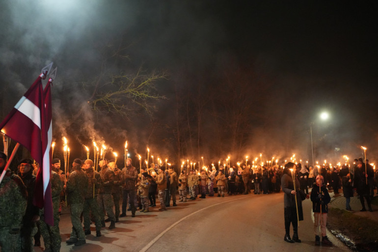 FOTO: Ogre svin Lāčplēša dienu