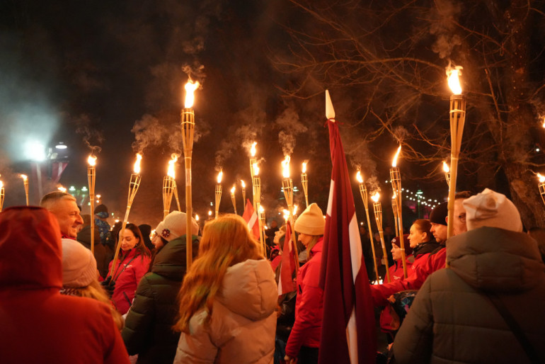 FOTO: Ogre svin Lāčplēša dienu