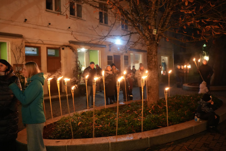FOTO: Ogre svin Lāčplēša dienu