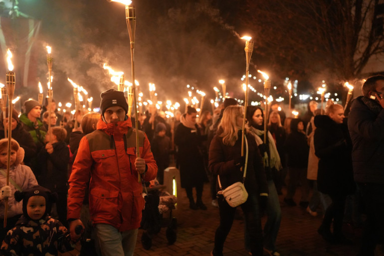 FOTO: Ogre svin Lāčplēša dienu