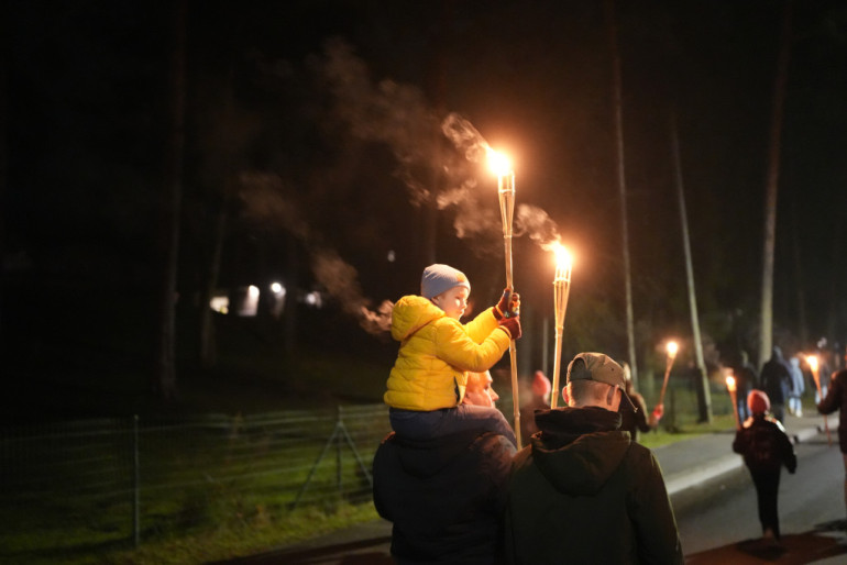 FOTO: Ogre svin Lāčplēša dienu