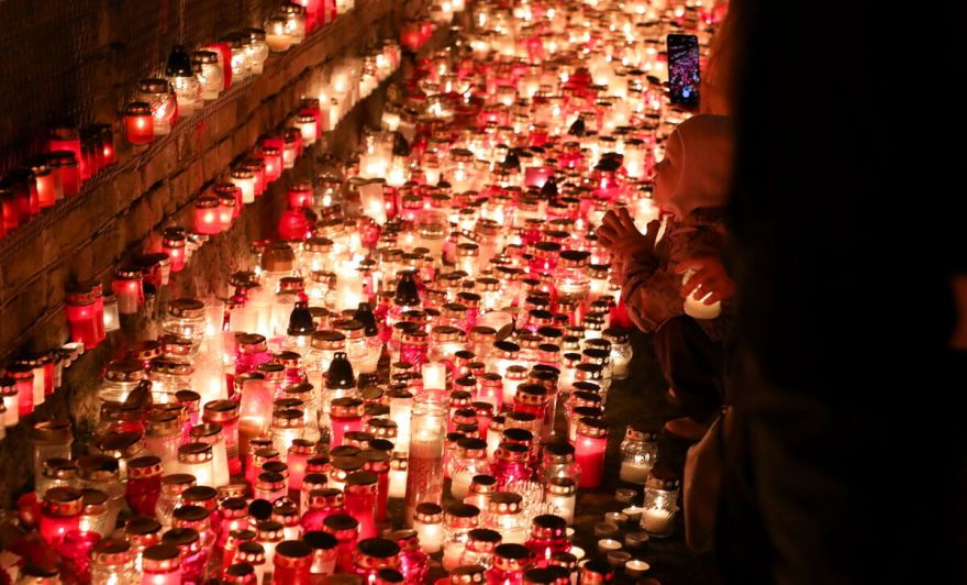 Guntis Kalme: Pārspiediens. 11. novembra uzruna pie pieminekļa Rīgas atbrīvotājiem 