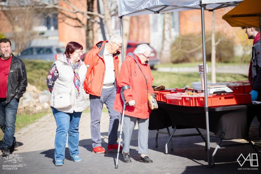 Satiec un atbalsti vietējos ražotājus vakara tirdziņā Ogrē