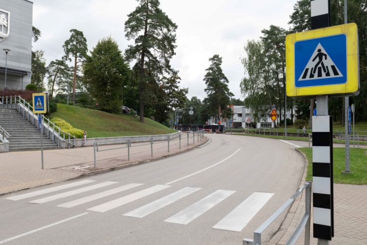 Attēls rakstam: Uz vairākām dienām slēgs autotransporta satiksmi iepretim domes ēkai Ogrē 