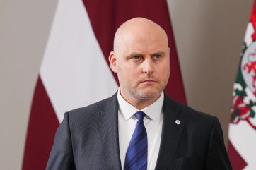 Attēls rakstam: Saskaitīti pirmie iecirkņi! Latvijā un Ogres novadā vadībā izvirzās "Apvienotais saraksts"